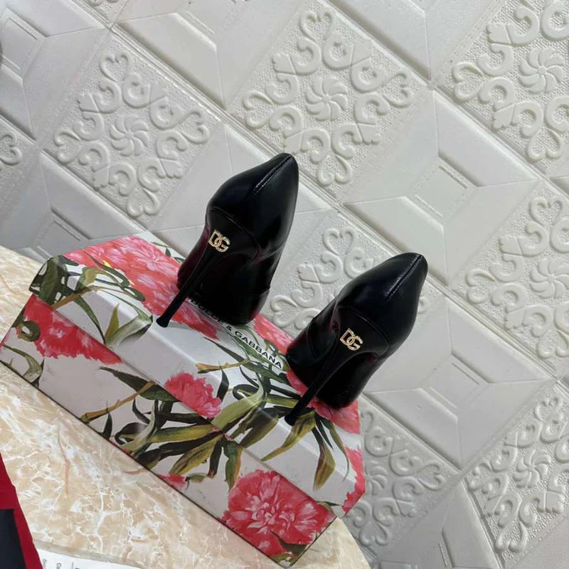D&G SHOES