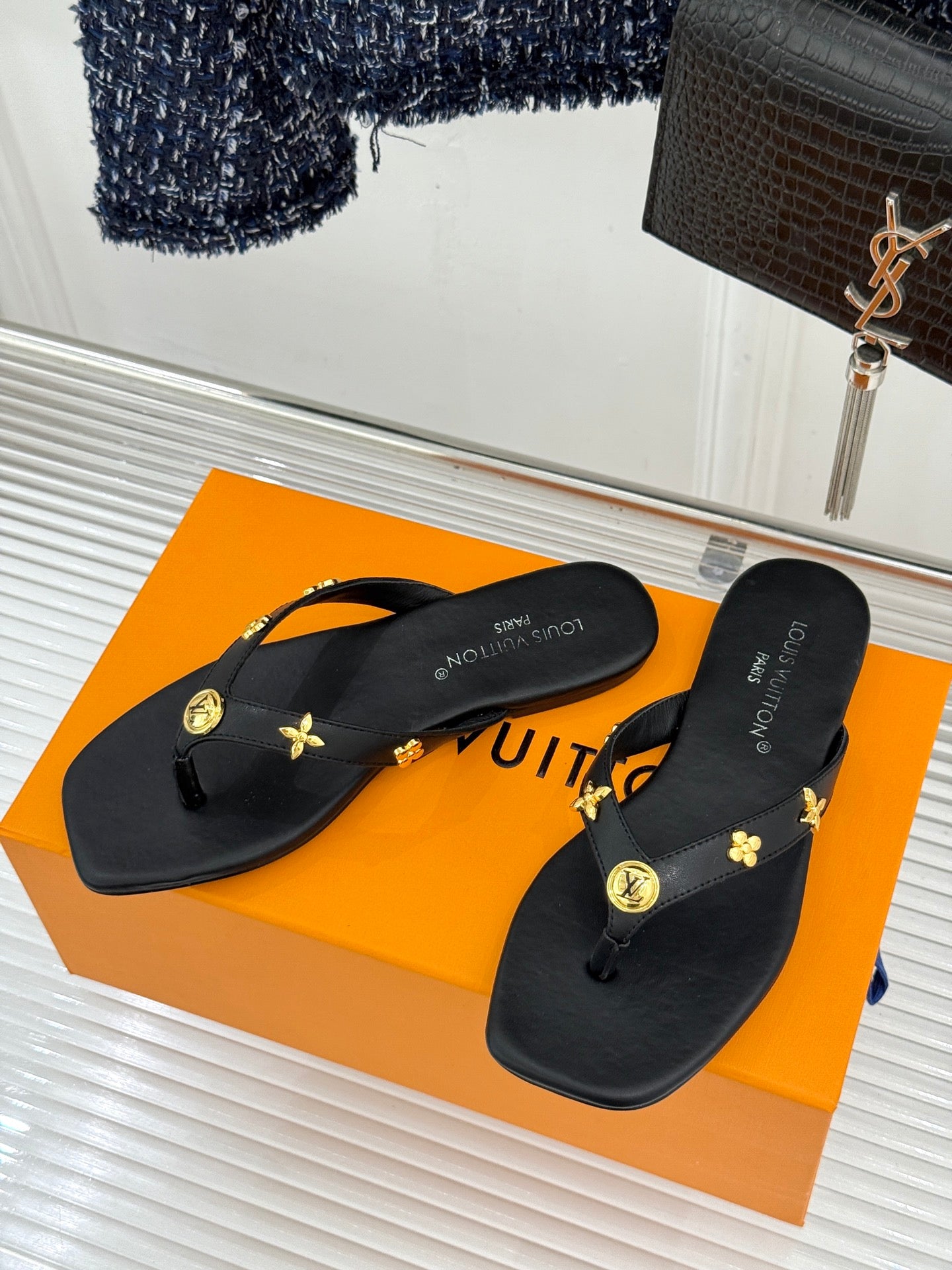 LV SANDALI