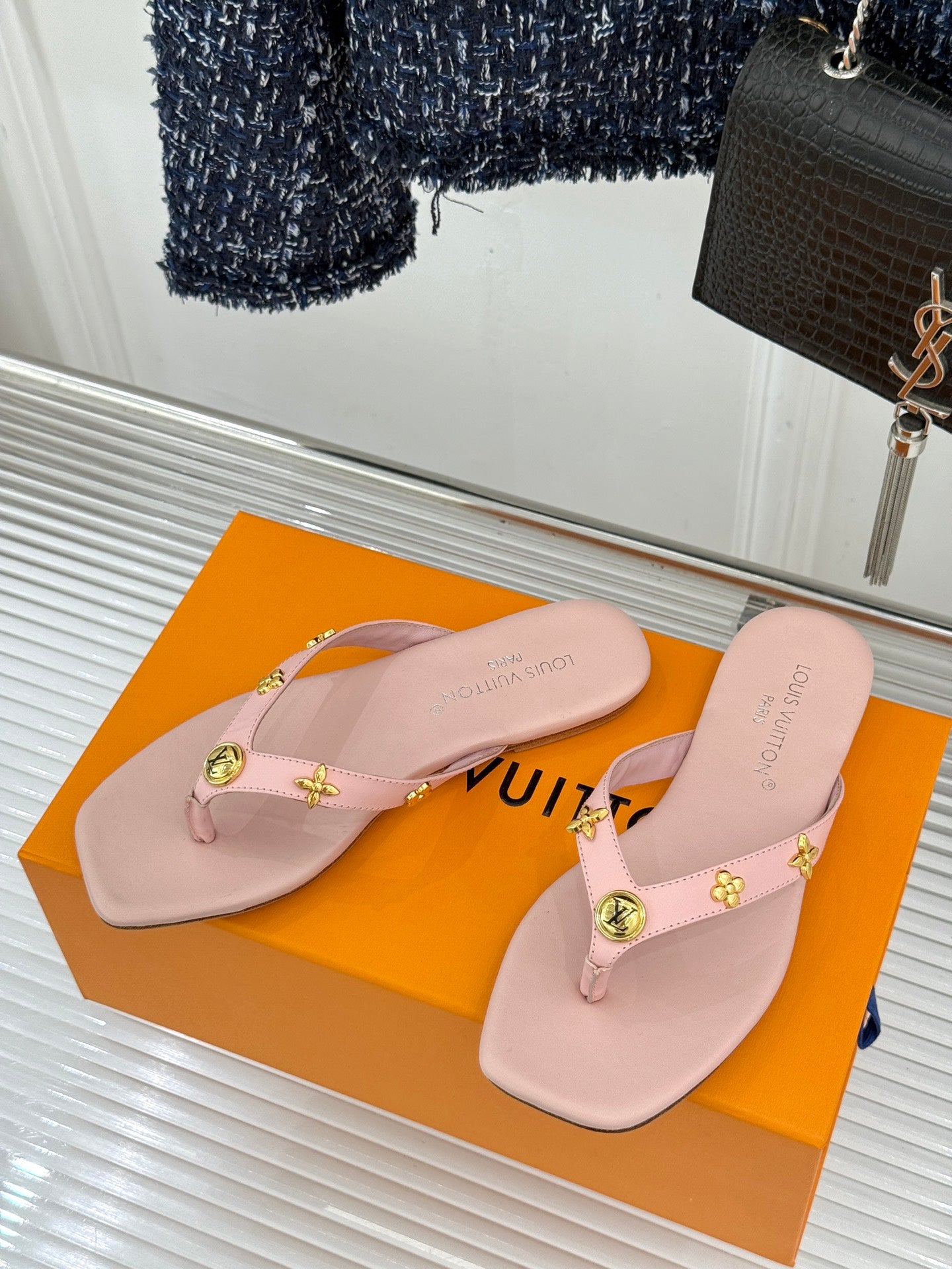 LV SANDALI